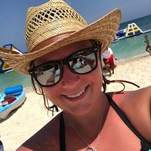 Meet your Posher, Tiffany